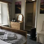 Kings Arms Hotel 3*