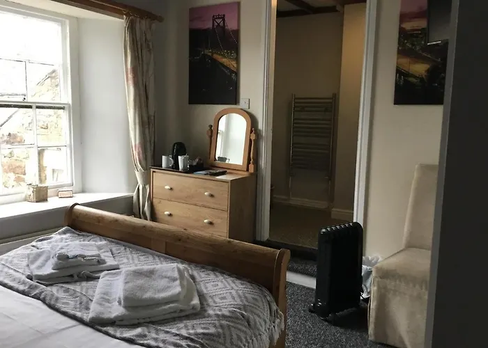 The Kings Arms Hotel 3*