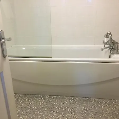 The Kings Arms فندق ريث